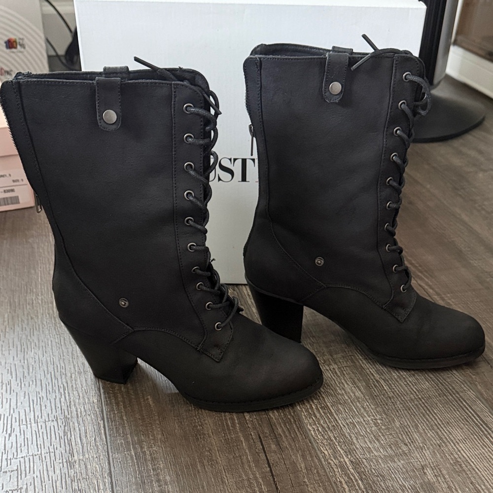 JustFab Juhi Black Convertible Fold Over Lace Up Boots Size 9